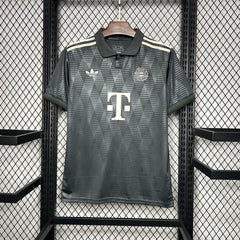BAYERN MUNICH OKTOBERFEST 24/25 HOMBRE