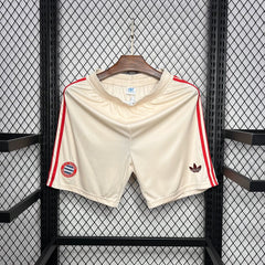 BAYERN MUNICH III PANTALON CORTO 24/25