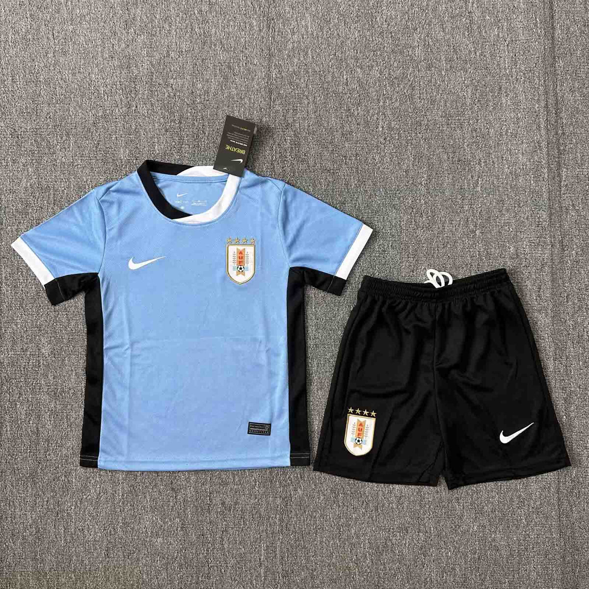 URUGUAY I 24/25 CONJUNTO INFANTIL