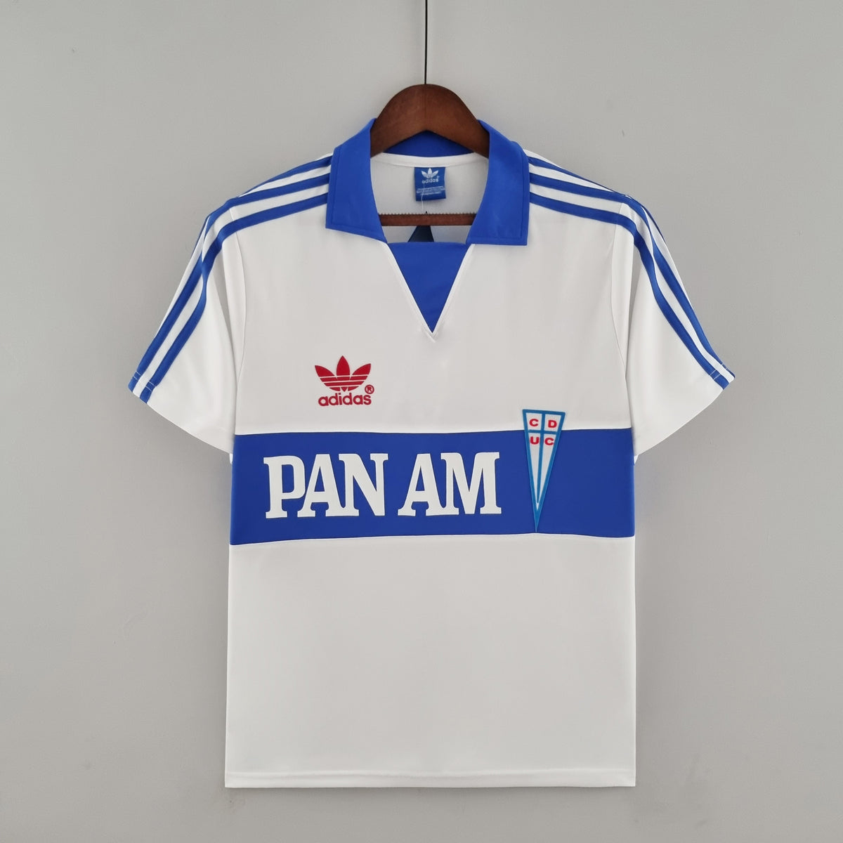 UNIVERSIDAD CATÓLICA I 1987 HOMBRE (RETRO)