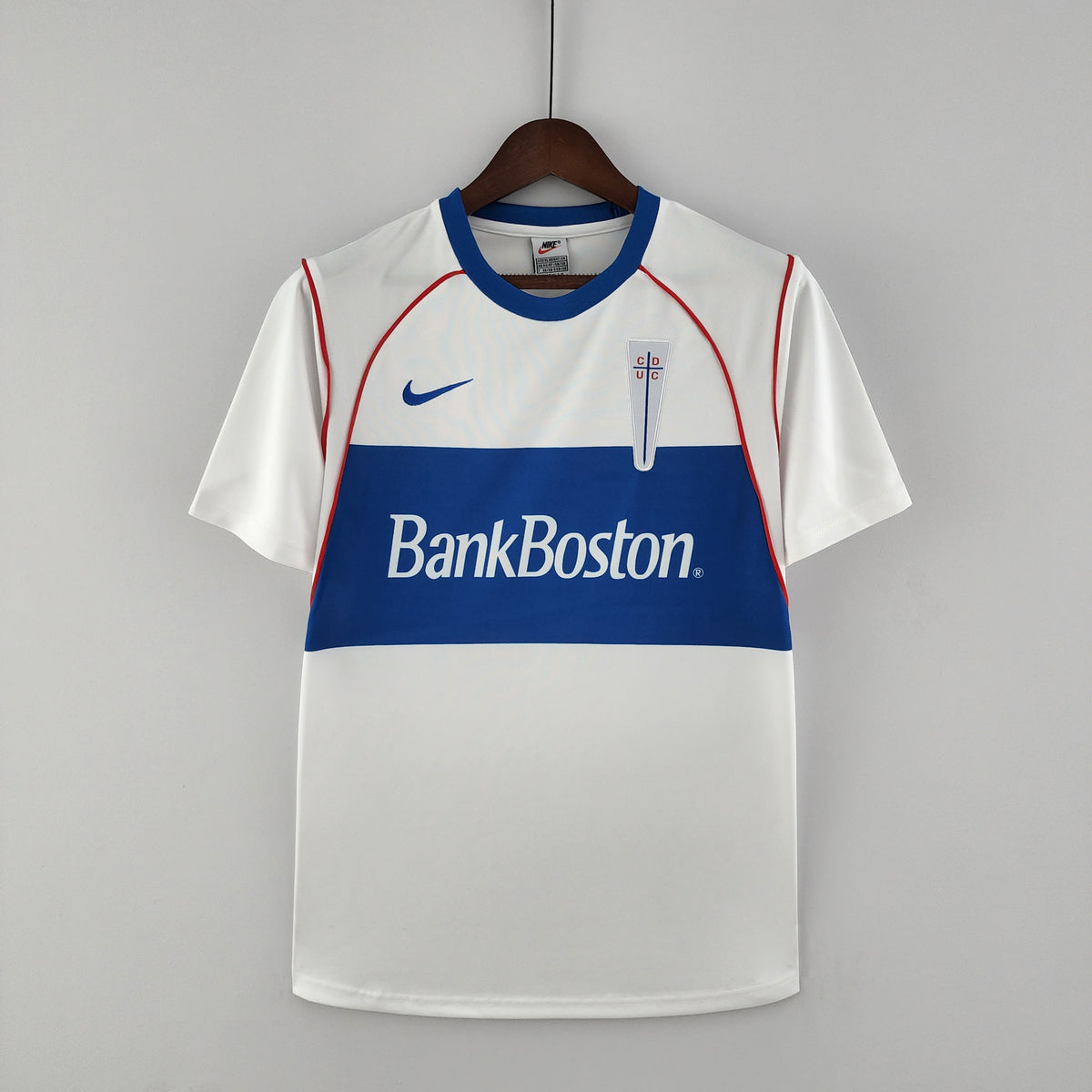 UNIVERSIDAD CATÓLICA I 2002 HOMBRE (RETRO)